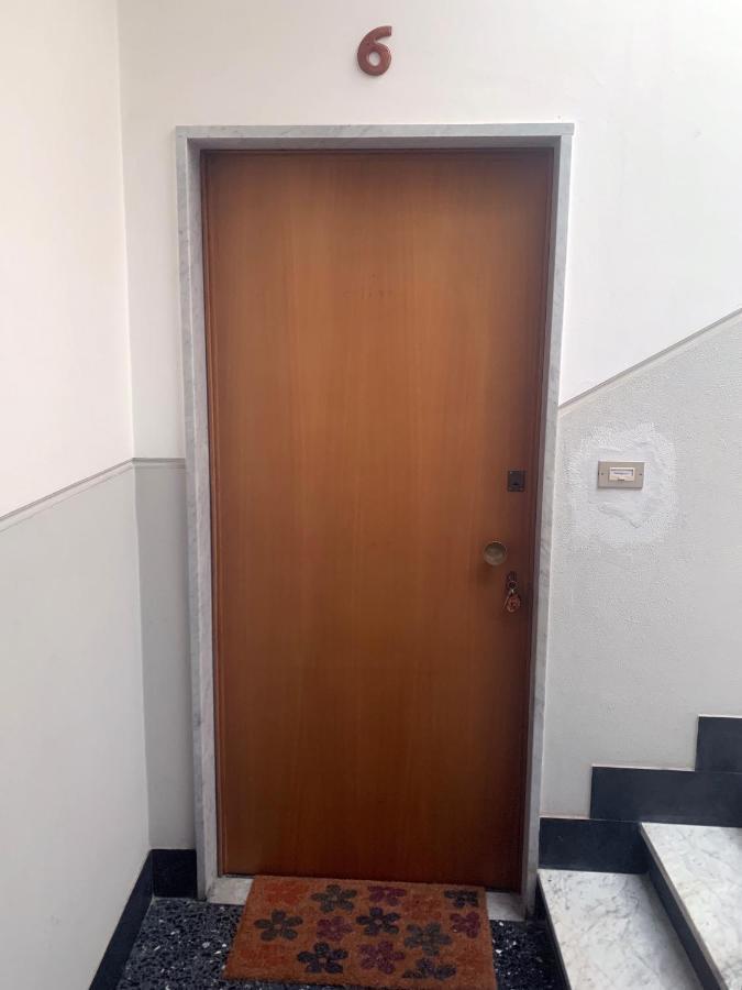 Casa Bianca 6 - Confortevole In Centro A 莫内利亚 外观 照片
